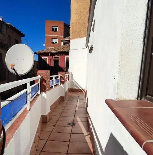 Acogedor Atico En Pleno Centro Apartmán *